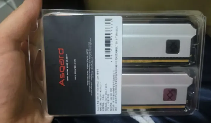 Memoria RAM Asgard Branca 2x8gb 3200mhz
