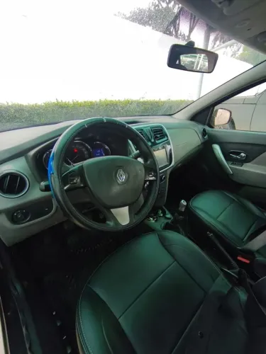 Renault Logan Dyna. Easyr Hi-flex 1.6 8V 2015