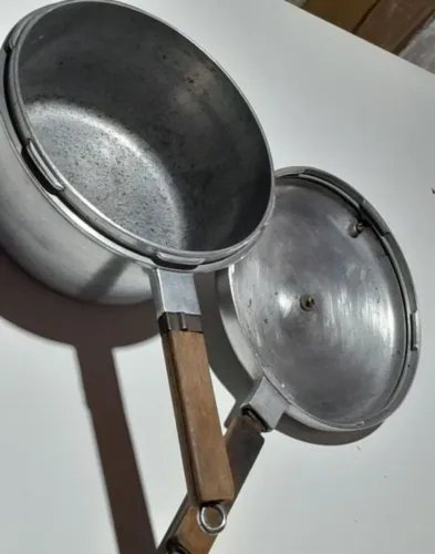 panela de pressão antiga arno
