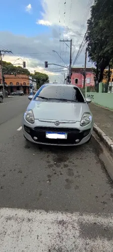 Fiat Punto Attractive 1.4 Fire Flex 8V 5P 2013