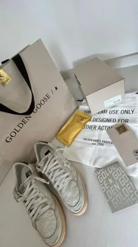 Golden Goose Ballstar Dirty White