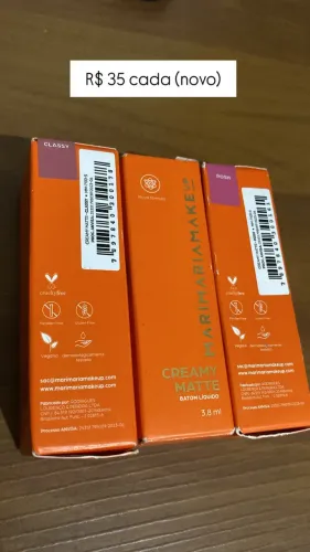 Batom Mari Maria R$ 35 cada