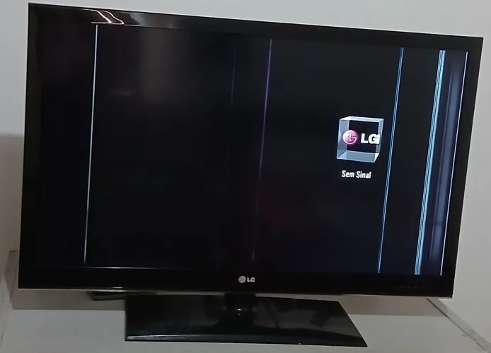 TV LG  PLASMA 42 - NÃO É SMART