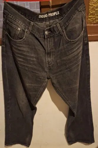 Vendo esta calça masculina INDIGO PEOPLE