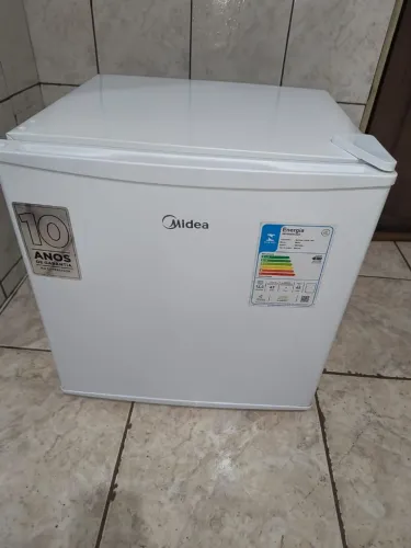 Frigobar Branco 45 Litros Inverter Bivolt Midea