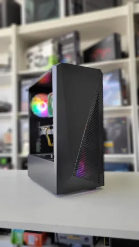 PC GAMER RYZEN 5 / RX 6600