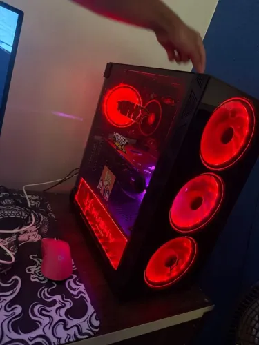 Gabinete gamer husky e teclado mecânico gamer redragon