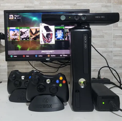 Xbox 360 Slim Desbloqueado + Kinect + 2 Controles + Jogos