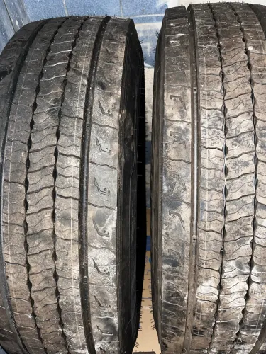 Par de pneus 295/80/22,5 Michelin NOVO