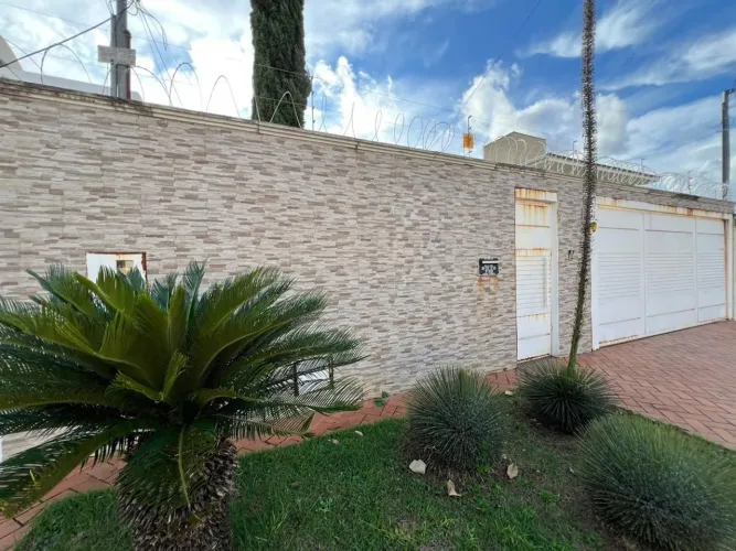 Casa, 3 quartos, 3 suítes, 220 m², 4 vagas no Jardim América em Goiânia