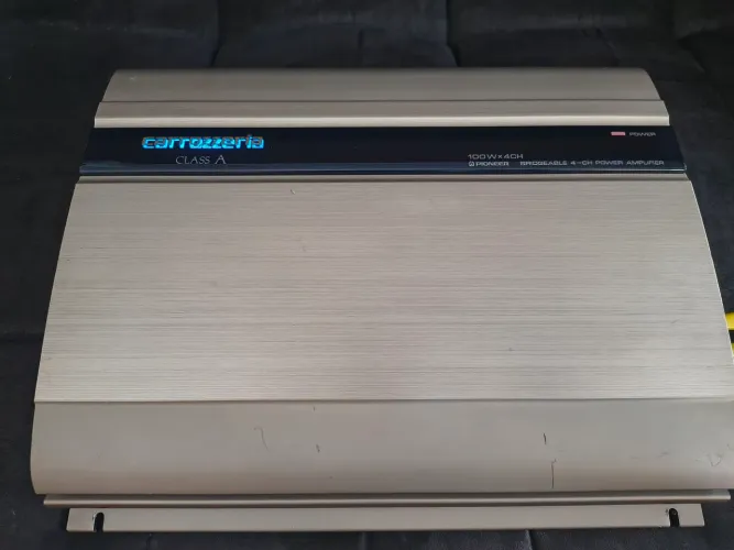 Amplificador Pioneer carrozzeria