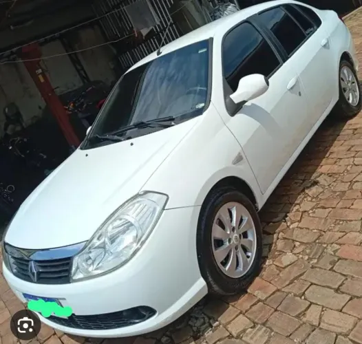 Renault Symbol Privilège Hi-flex 1.6 16V 4P 2013