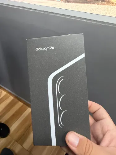 Galaxy s26? Lacrado na caixa?