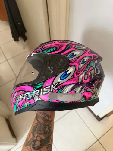 Capacete Norisk Parasite