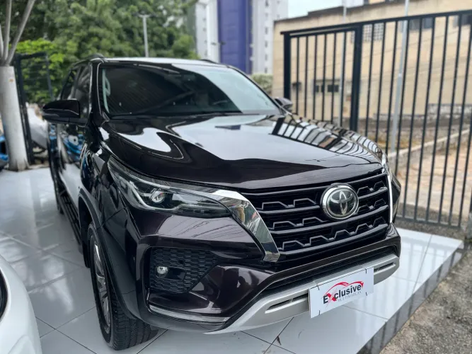 Toyota Hilux SW4 SRX 4X4 2.8 TDI 16V Dies. Aut. 2021