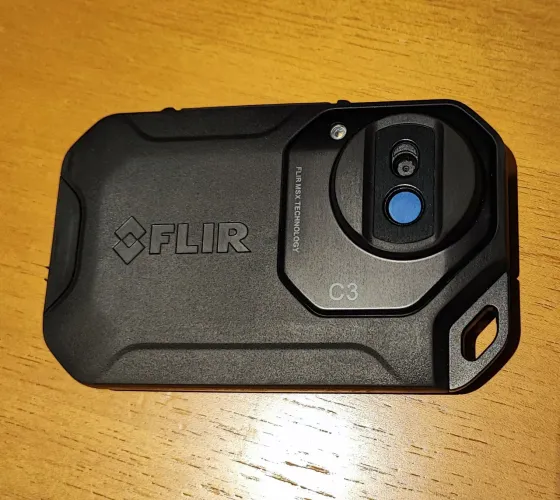 Câmera Termográfica FLIR C3