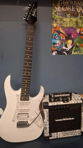 Guitarra Ibanez Floyd Rose + amplificador e Cuvave