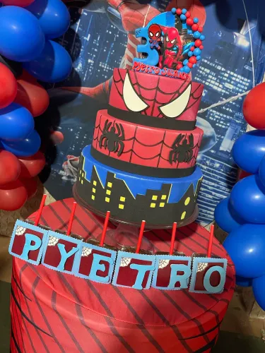 Bolo fake homem aranha