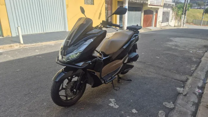 PCX DLX ABS