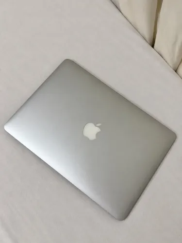MacBook Air 13 polegadas Early 2014 i5 4GB RAM SSD 128GB Muito Conservado