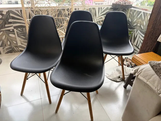 Cadeiras jantar pé palito pretas