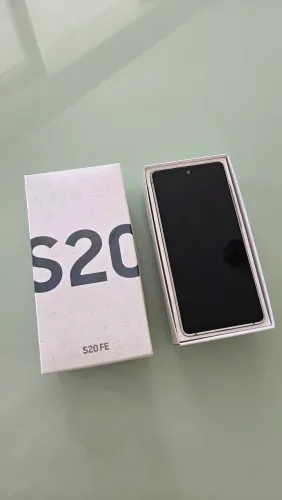 Samsung Galaxy S20 FE 128GB - Excelente estado