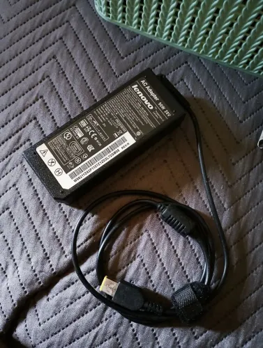 Carregador notebook lenovo