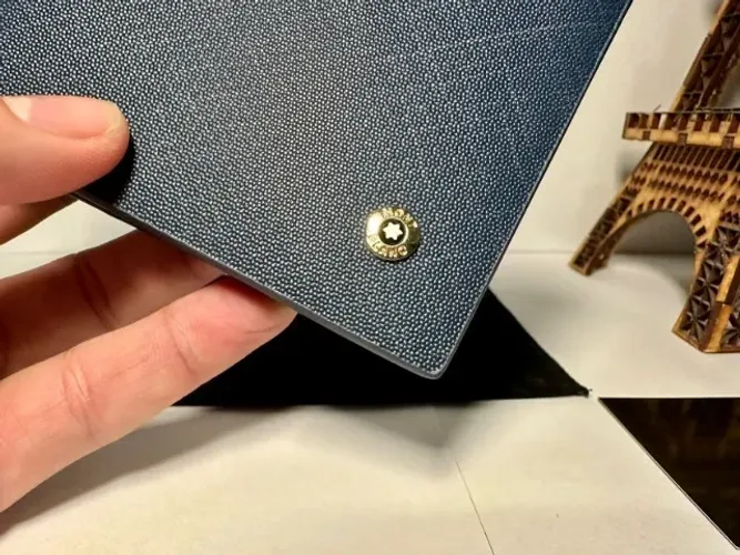 CARTEIRA MASCULINA PREMIUM BLUE COURO TEXTURIZADO RESINADO MONTBLANC AZUL PEÇA UNICA COLEÇ