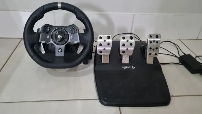 Volante Logitech G920 com upgrades