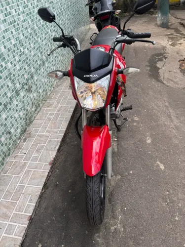 * Moto à Venda - Excelente Estado