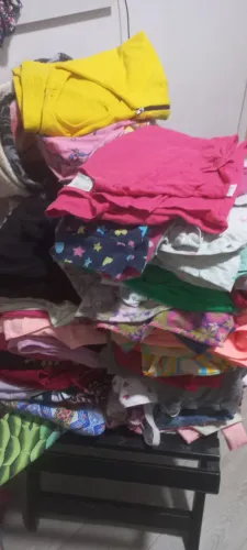 120 peças  de roupas infantil de menina tamanhos  6,8,10 ideal prá brecho ou uso próprio 