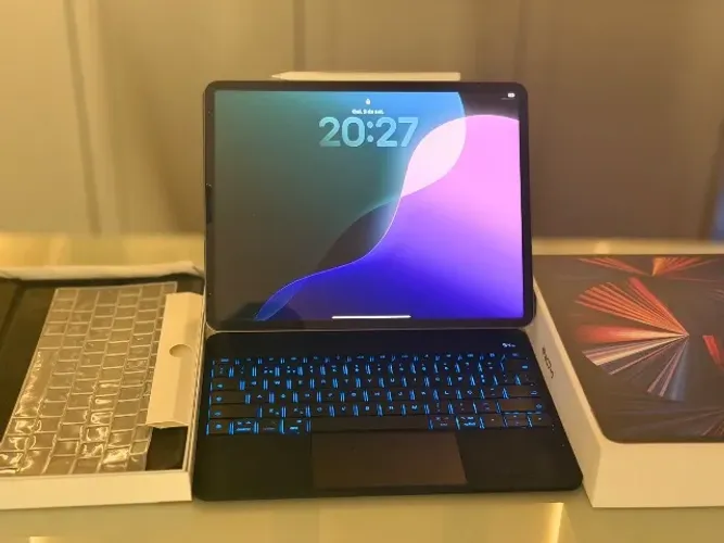 iPad Pro 12.9 512GB + Teclado + Apple Pen pro