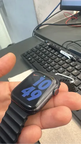 Aple Watch SE Cellular + GPS