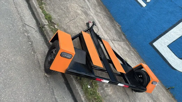 Carretinha asa delta guincho para carro e moto