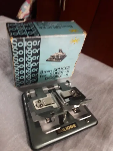 Filme super 8 splicer. Colador emenda