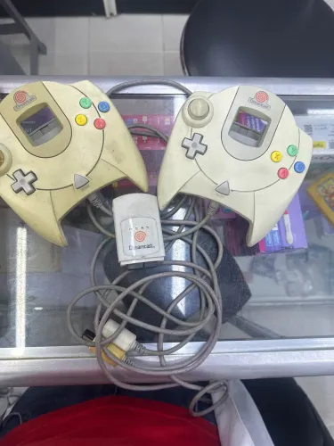 2 controle de Dreancast e vmu
