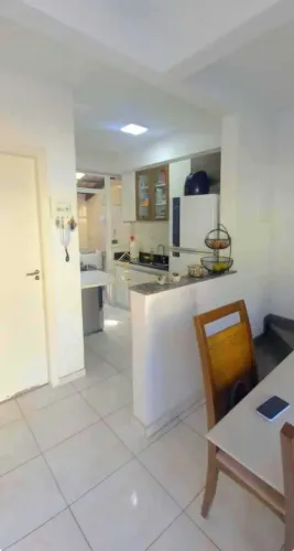 Casa geminada duplex á venda no Bairro Chácara em Betim de 03 quartos em Condomínio Fechad