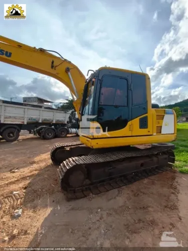 Escavadeira pc 130 komatsu