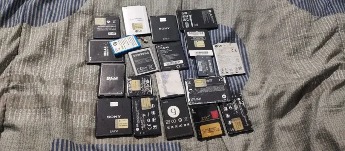 Lote de baterias para celular variadas