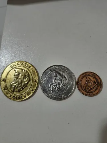 Harry Potter - 3 moedas de Gringottes(Galleon, Sickle e knut)
