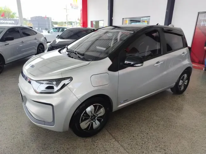 JAC E-JS1 62cv 5P Aut. (elétrico) 2023
