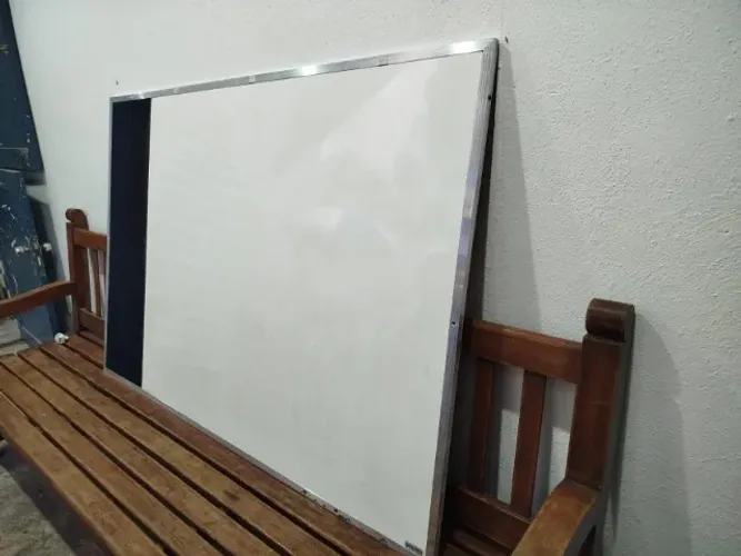 OPORTUNIDADE IMPERDÍVEL - LOTE DE QUADROS BRANCOS