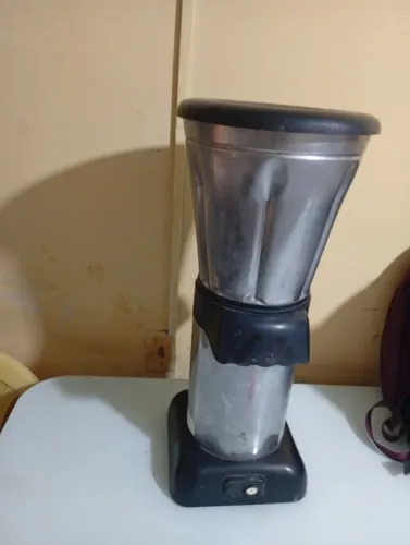 Vende-se um liquidificador indutrial 