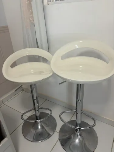 Cadeira giratória (banqueta)