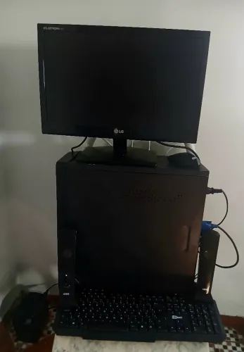 Vendo PC usado