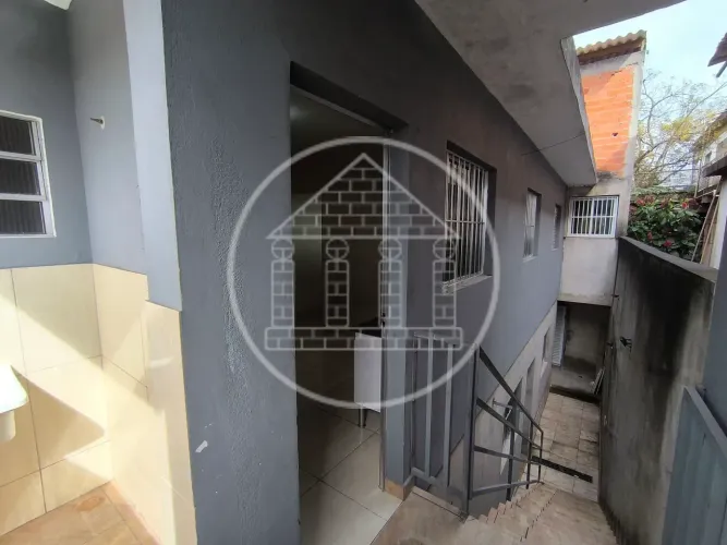 Casa padrão para Locação no Jardim Angelina