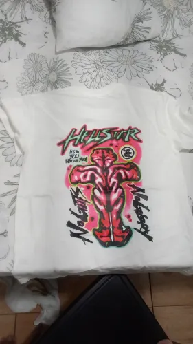 Camiseta Hellstar