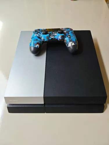 Playstation 4 - Ps4 Fat + 3 controles