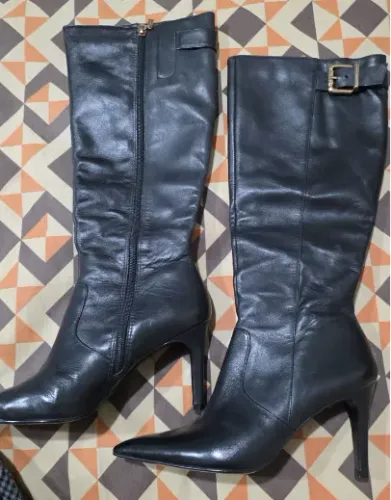 Bota Cano Longo Preta, salto 9CM