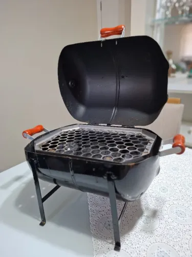Churrasqueira portátil mini